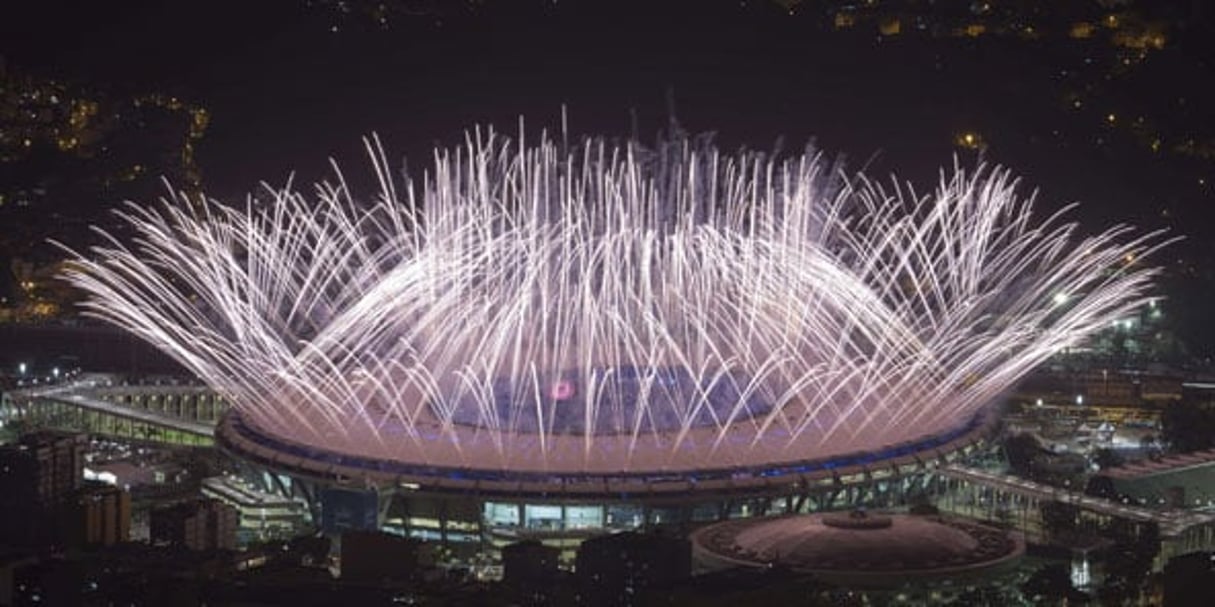 Feu d’artifice lors de la cérémonie d’ouverture des Jeux de Rio, le 6 août 2016. © Felipe Dana/AP/SIPA