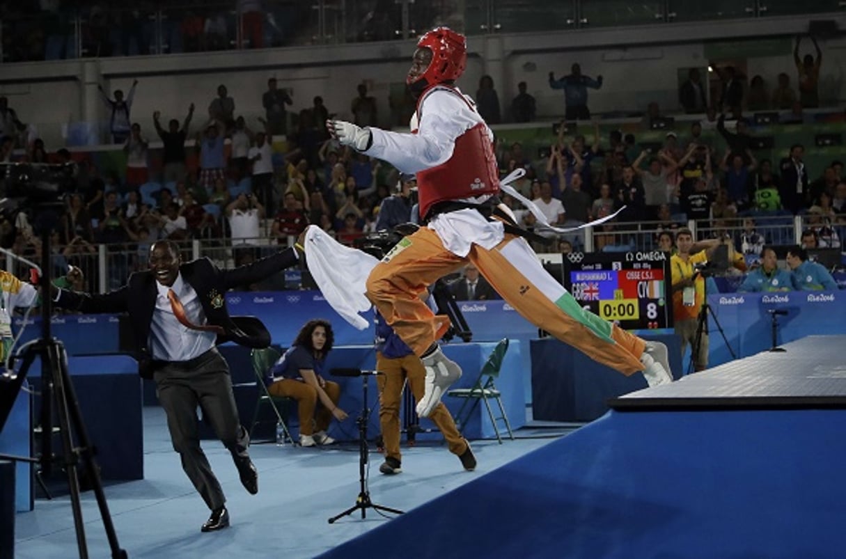 Cheick Sallah Cissé lors de la finale des moins de 80 kilos en Taekwondo, le 19 août 2016 à Rio. © Gregory Bull/AP/Sipa