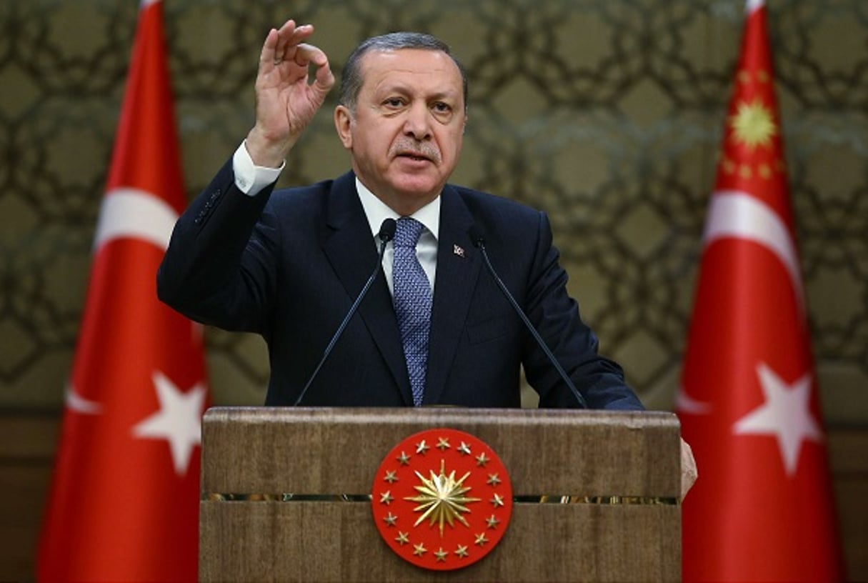 Le président Recep Tayyip Erdogan se livre à un discours depuis son palais d’Ankara, le 24 février 2016. © Kayhan Ozer/AP/SIPA