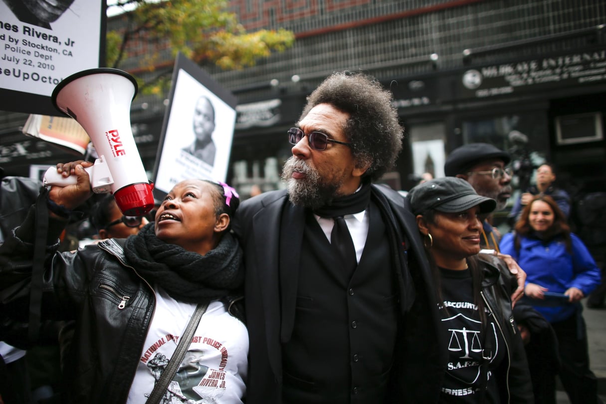 Cornel West à New York, lors d’une manifestation contre les violences policières, en octobre 2015. © kena betancur/Getty images/AFP