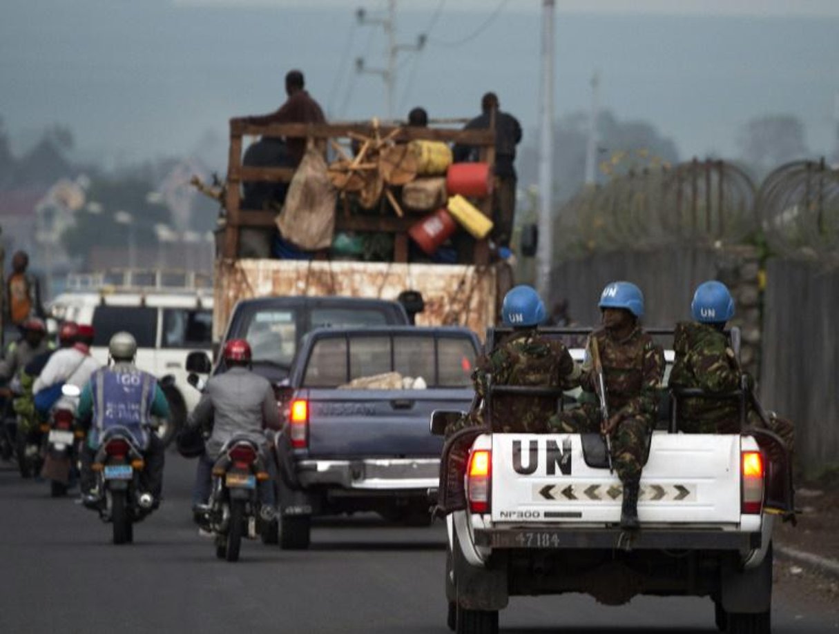 Des soldats de la Monusco patrouillent dans les rues de Goma, dans l’est de la RDC, le 21 avril 2016. © PABLO PORCIUNCULA/AFP