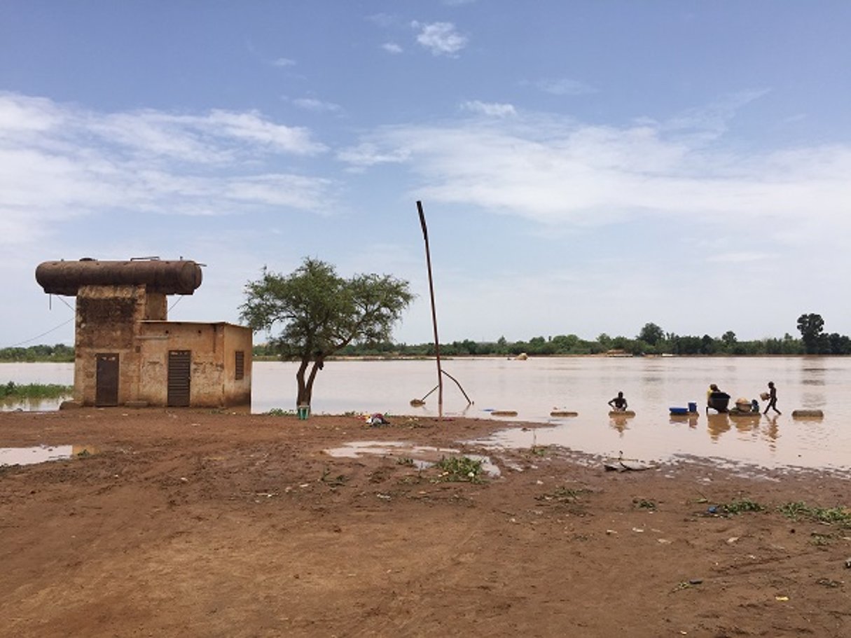 Une rive du Niger à Niamey où Jean Rouch aimait se baigner. © François-Xavier Freland
