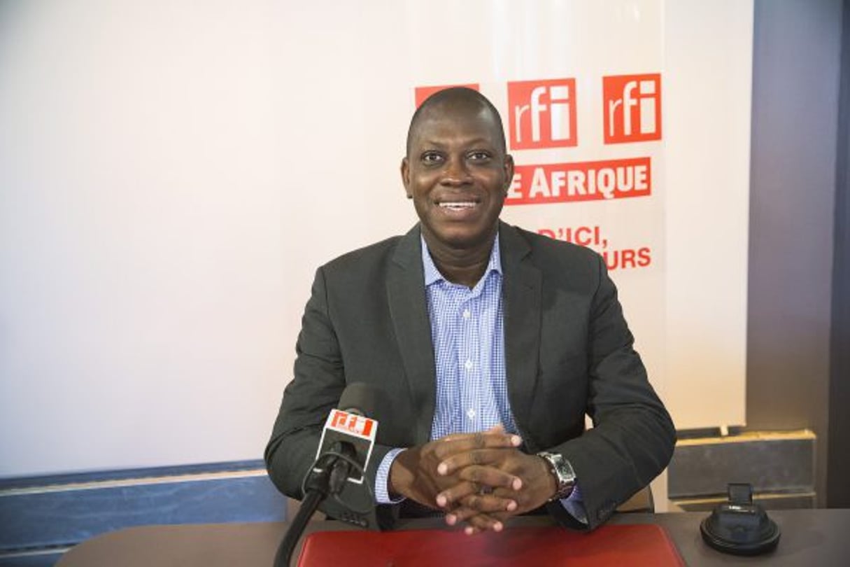 Kako Nubukpo (Togo) à RFI, le 4 septembre 2015. © Bruno levy pour JA