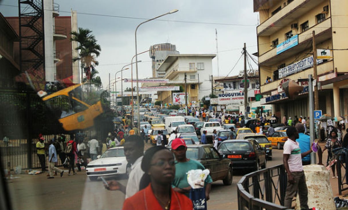Une rue de Yaoundé. © Kamerunabenteuer/Flickr/
Creative commons