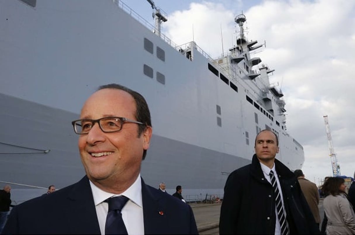 Le président français François Hollande après une visite d’un navire Mistral à Saint-Nazaire, le 13 octobre 2015. © Stephane Mahe/Ap/SIPA