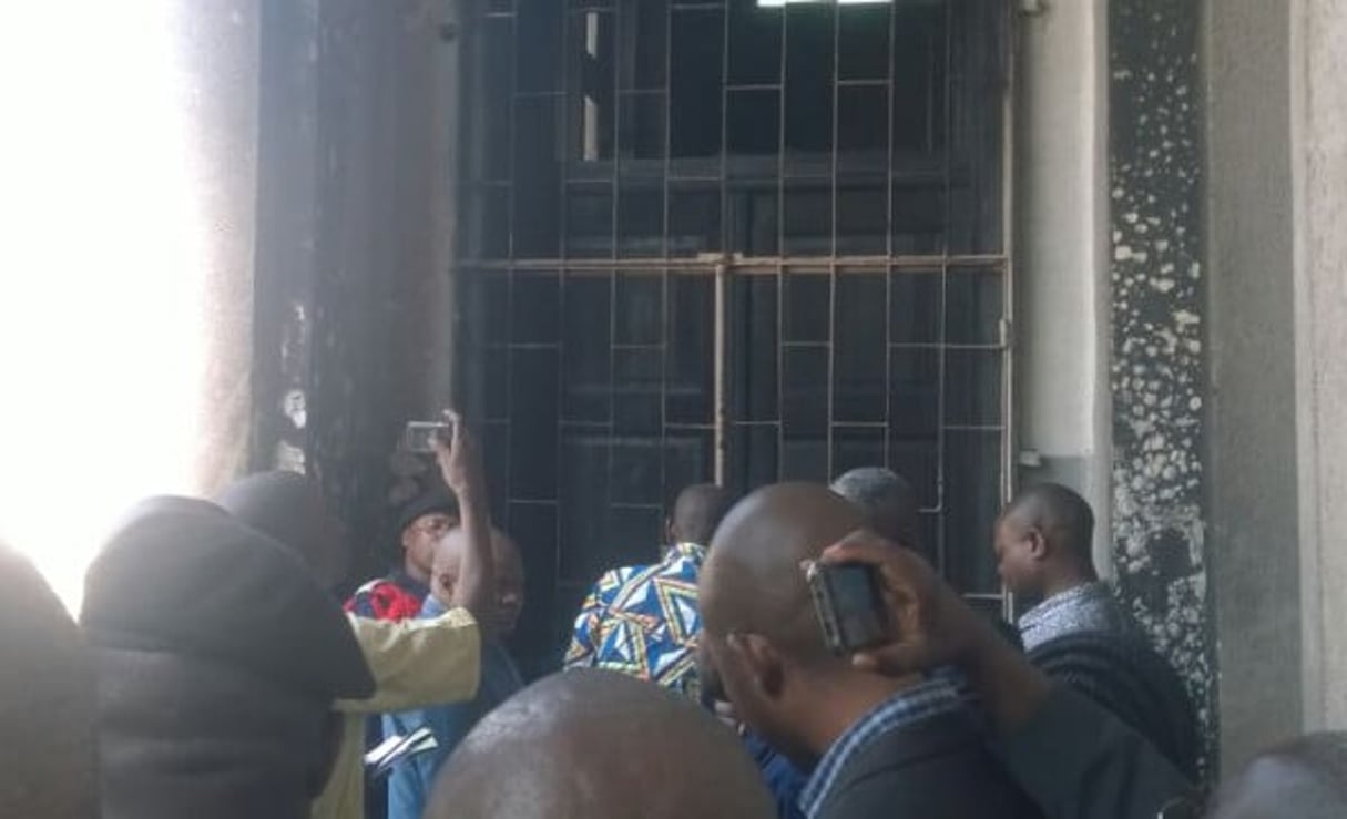 La porte d’entrée du greffe pénal du palais de justice de Lubumbashi, le 17 octobre 2016. © DR