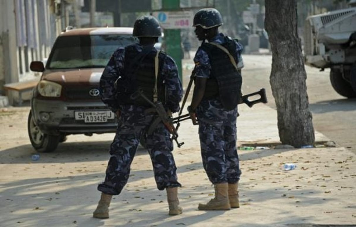 Des membres des forces de sécurité somaliennes, le 27 mars 2015 à Mogadiscio © Mohamed Abdiwahab/AFP