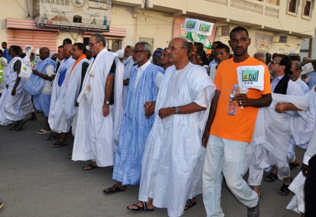 Des manifestants à Nouakchott à l’appel de partis d’opposition contre de prochaines modifications constitutionnelles en Mauritanie, le 29 octobre 2016. © AFP