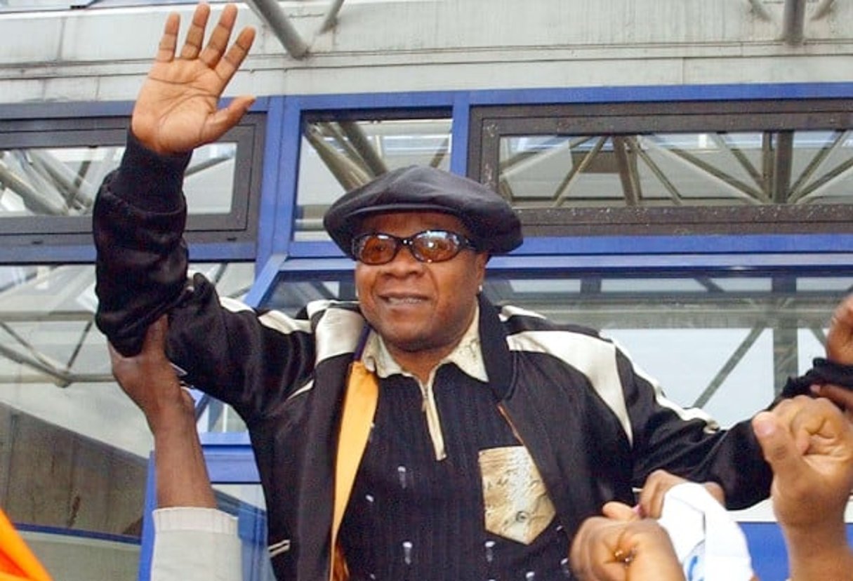 Papa Wemba à Bobigny, près de Paris, le 17 novembre 2004. © Rémy de la Mauvinière/AP/SIPA