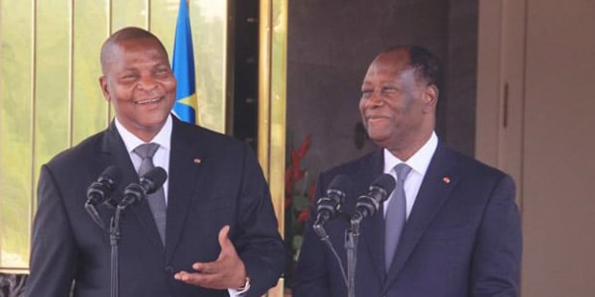 Les présidents centrafricain Faustin Archange Touadéra et ivoirien Alassane Ouattara, lundi 7 novembre 2016, à Abidjan. © DR / présidence ivoirienne