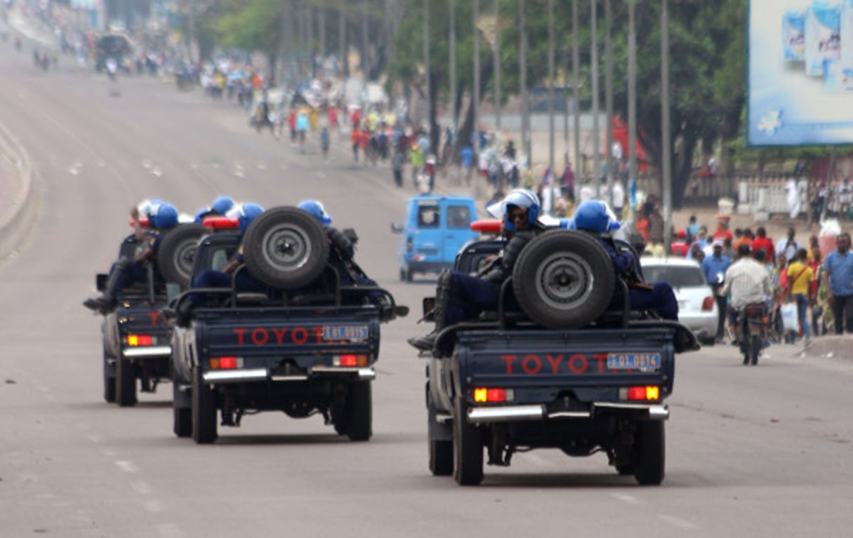 Une patrouille de la police congolaise à Kinshasa, le 20 septembre 2016. © John Bompengo/AP/SIPA