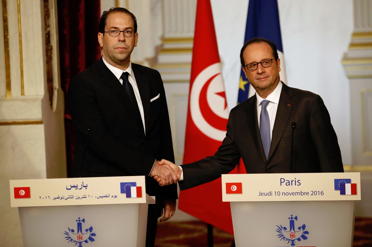 Déclaration conjointe du président François Hollande et du chef du gouvernement tunisien Youssef Chahed, le 10 novembre 2016. © Francois Mori/AP/SIPA