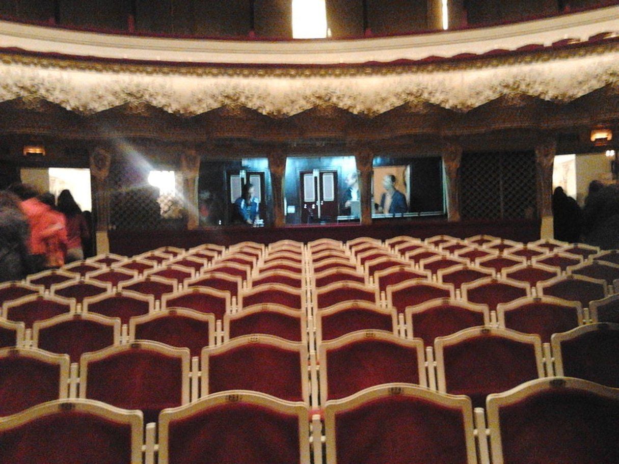 Le Théâtre municipal de Tunis, vu de l’intérieur. © Wael Ghabara/Wikimedia Commons