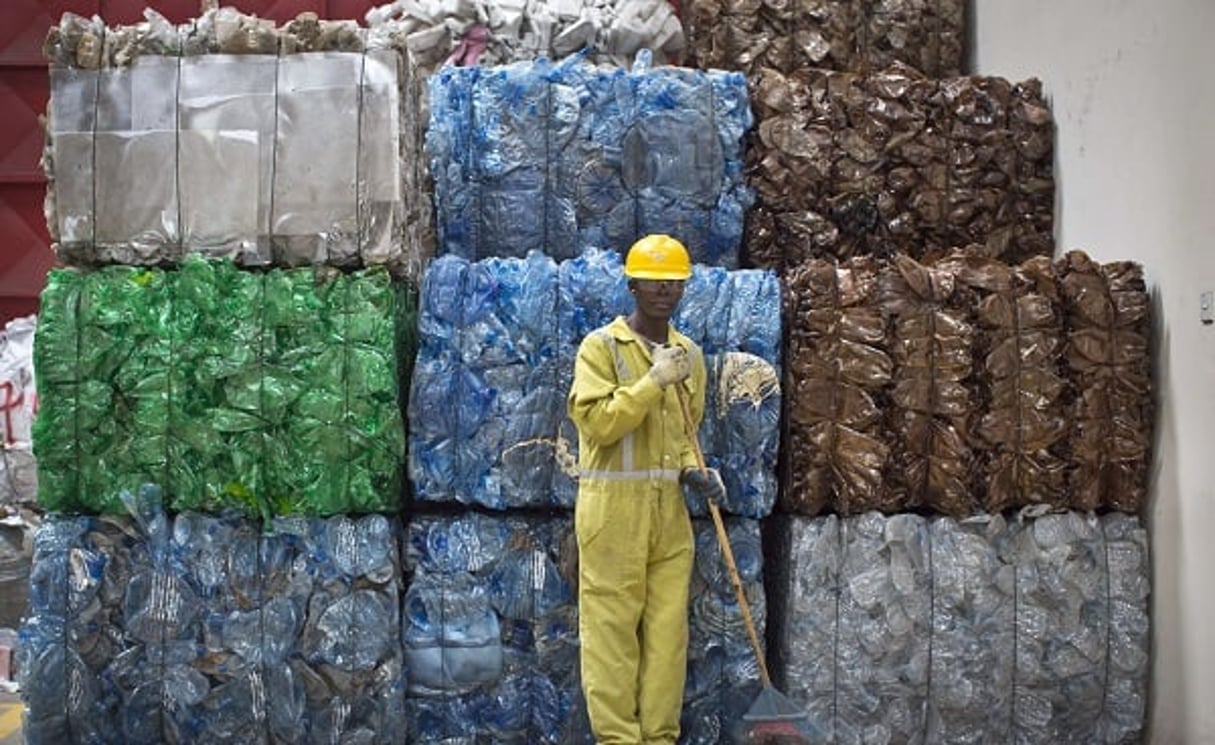 Dans les locaux d’East African Compliant Recycling à Machakos près de Nairobi le 18 août 2014 (Photo d’archive). © Ben Curtis/AP/SIPA
