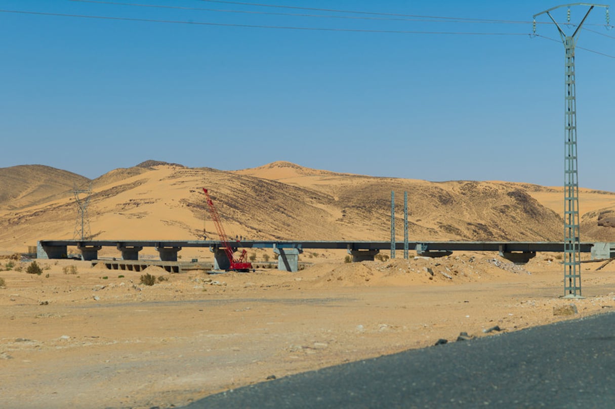 Chantier de construction vers Alger, en mars 2014. © Alexandre Dupeyron pour Jeune Afrique
