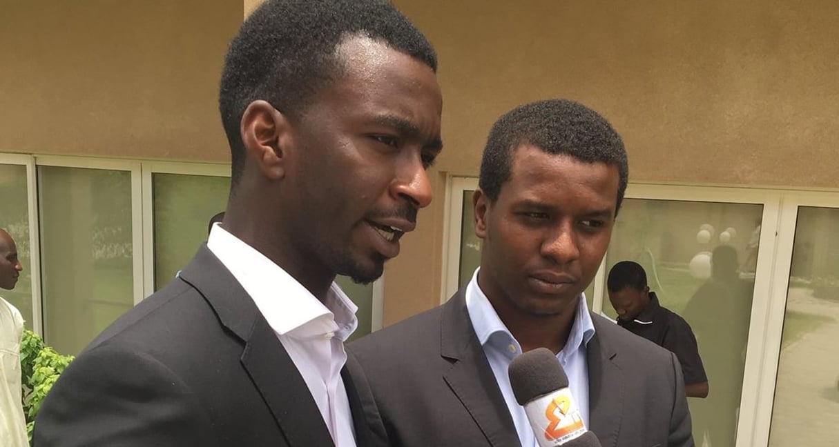 Naïr Abakar et Abdelkérim Idriss lors du lancement de la plateforme devant la presse à N’Djamena le 28 avril 2016 © Photo utilisée avec l’autorisation de Naïr Abakar