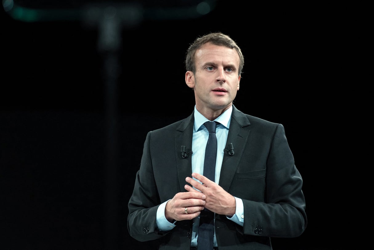 Emmanuel Macron, former french Minister of economy, runs his first rally dedicated to  the diagnosis made by his movement, En Marche. Palais des Congres, Strasbourg, France. October 4 2016.  Emmanuel Macron, ancien ministre de l’economie, tient le premier meeting consacrÈ ‡ la restitution du diagnostic rÈalisÈ par son mouvement En Marche. Palais des Congres, Strasbourg, France – 4 octobre 2016. © Sophie DUPRESSOIR/hanslucas/AFP