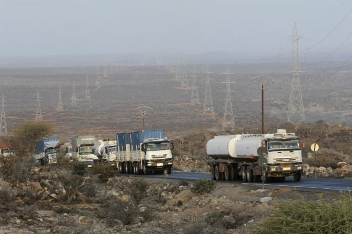 La Route nationale 1 qui relie le port de Djibouti à Addis Abeba © Vincent FOURNIER/Jeune Afrique