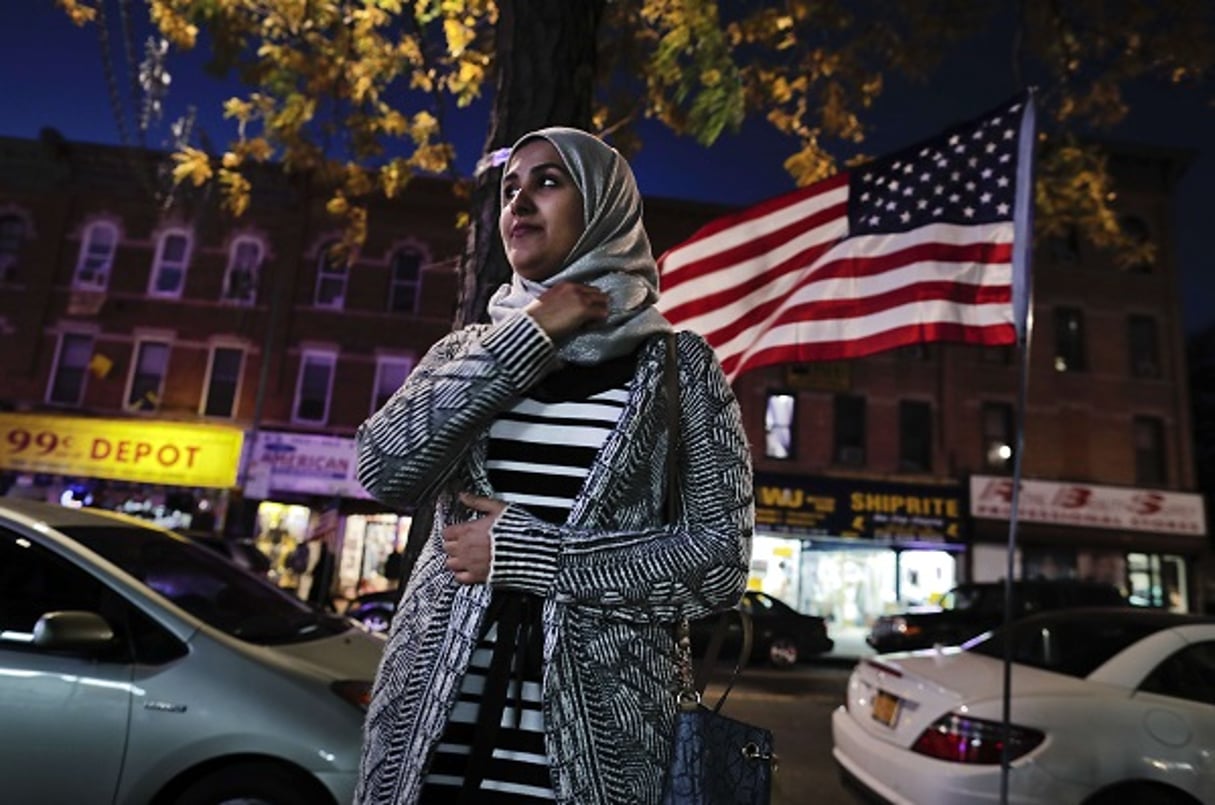 Enas Almadhwahi, membre de l’Arab American Association of New York, à Brooklyn, le 11 novembre 2016. © Julie Jacobson/AP/SIPA
