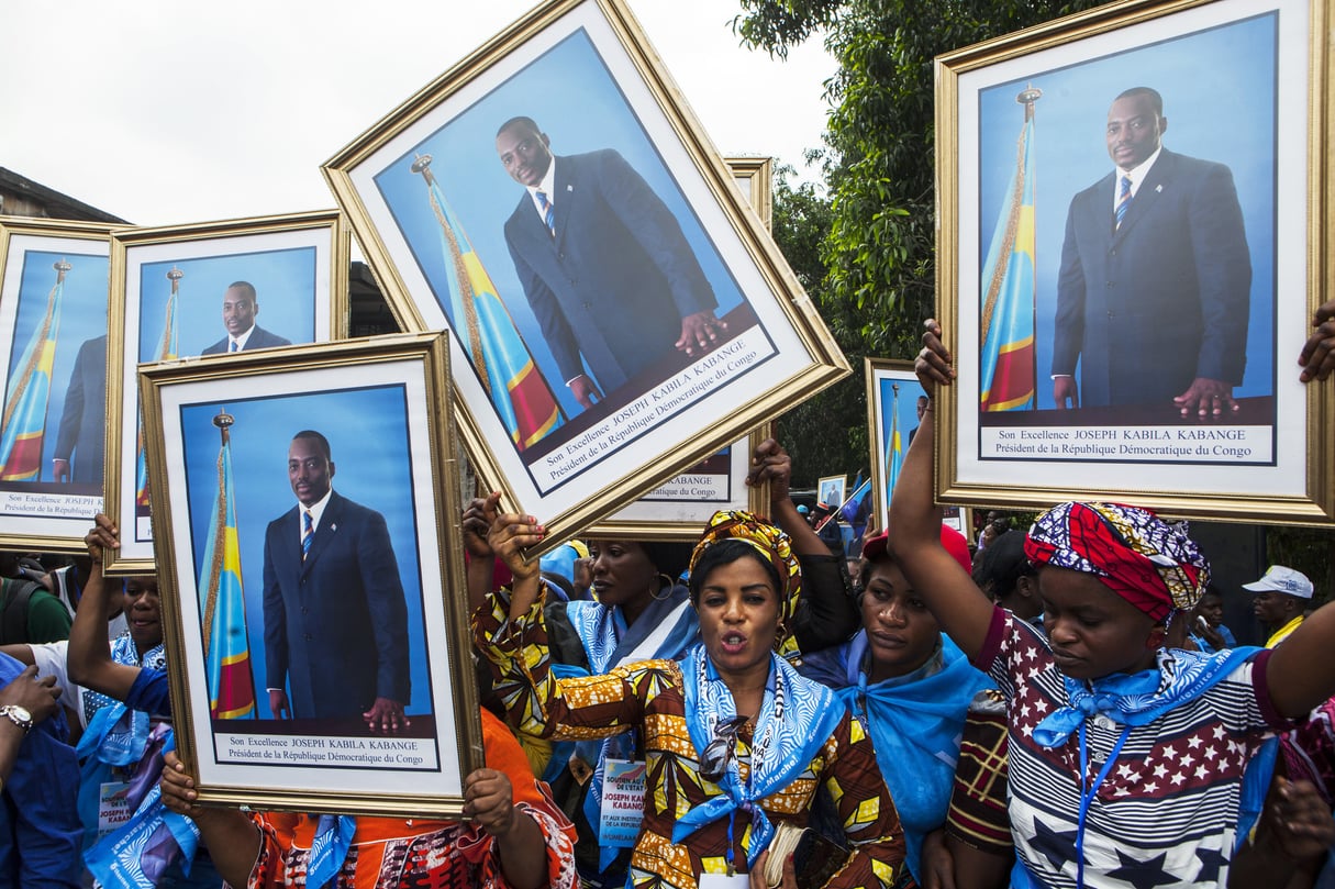 Manifestation pro-Kabila, le 29 juillet. Le président respectera-t-il la Constitution	? &copy; EDUARDO SOTERAS/AFP