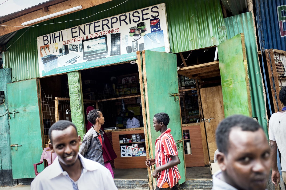 Une boutique dans le camp de Dadaab, le plus grand du monde, où les réfugiés sont autant de consommateurs potentiels. © Sven Torfinn/PANOS-REA