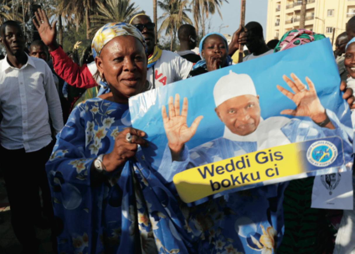 Manifestation du Parti démocratique sénégalais, en février 2015, à Dakar. © CEMIL OKSUZ/ANADOLU AGENCY/AFP