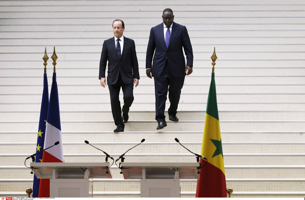 Avec son homologue français, François Hollande, le 12 octobre 2012, à Dakar. &copy; Rebecca Blackwell/AP/SIPA