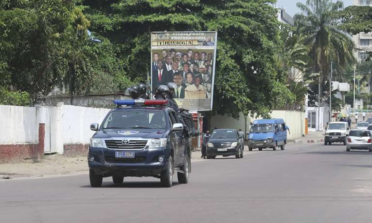 Des patrouilles de police à Kinshasa, le 19 décembre 2016. © John Bompengo/AP/SIPA