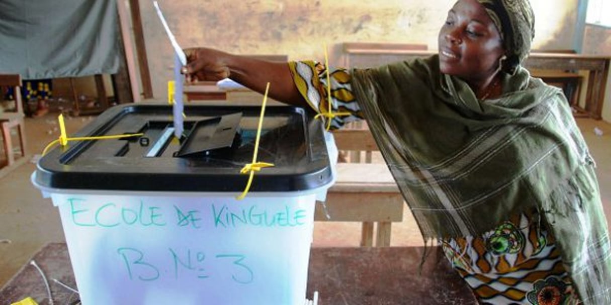 Un bureau de vote à Libreville © JOEL BOUOPDA TATOU/AP/SIPA