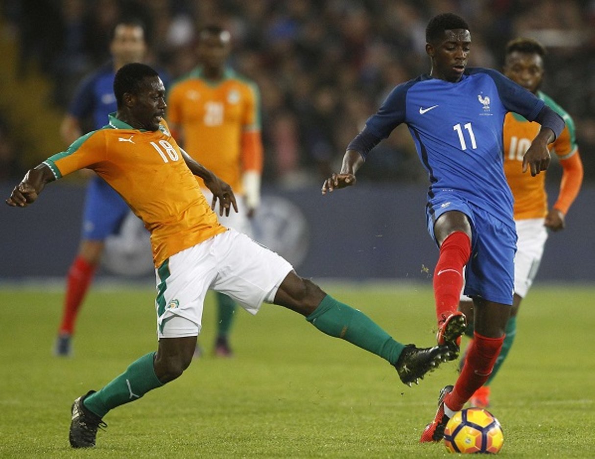 L’Ivoirien Adama Traore, sélectionné par Dussuyer pour la CAN 2017, lors du match contre la France  à Lens, le 15 novembre 2016. © Michel Spingler/AP/SIPA