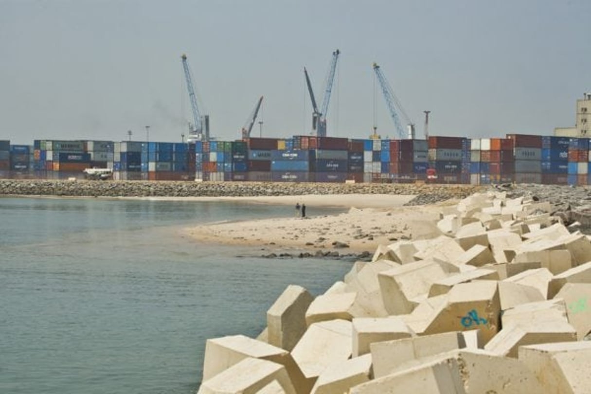 Le port de Pointe-Noire. © Antonin Borgeaud/Les Éditions du Jaguar