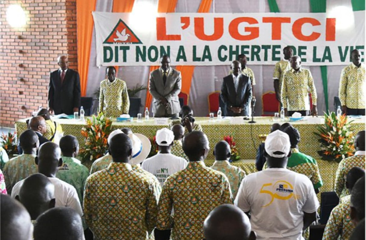 Célébration du 1er mai 2016 par l’Union générale des travailleurs de Côte d’Ivoire. © SIAKAMBOU/AFP