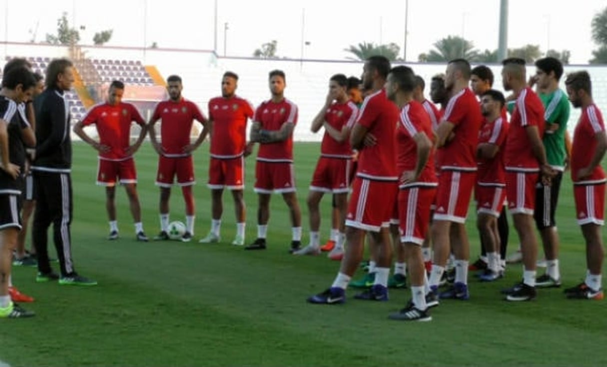 Les Lions de l’Atlas dirigés par Hervé Renard, en stage de préparation pour la CAN, aux Émirats arabes unis, début janvier 2017. © Capture d’écran / FRMF