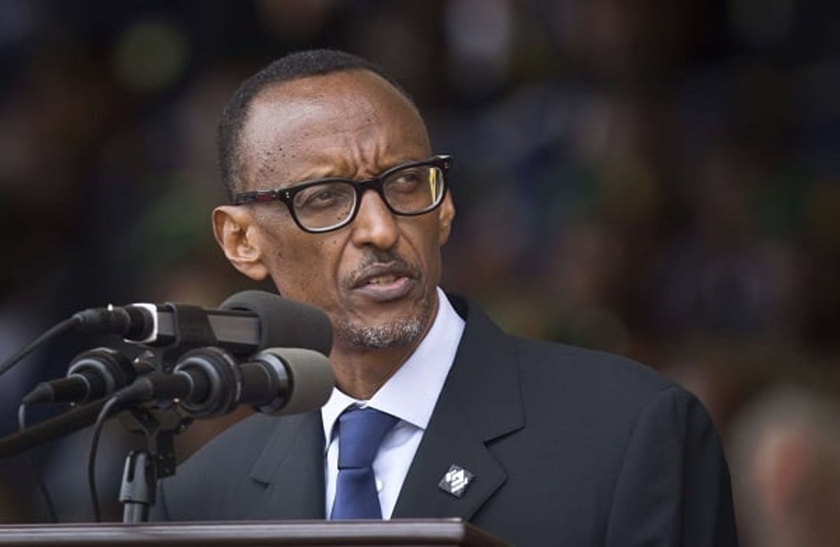 Paul Kagame lors du 20ème anniversaire du génocide rwandais, à Kigali, le 10 octobre 2016. © Ben Curtis/AP/SIPA