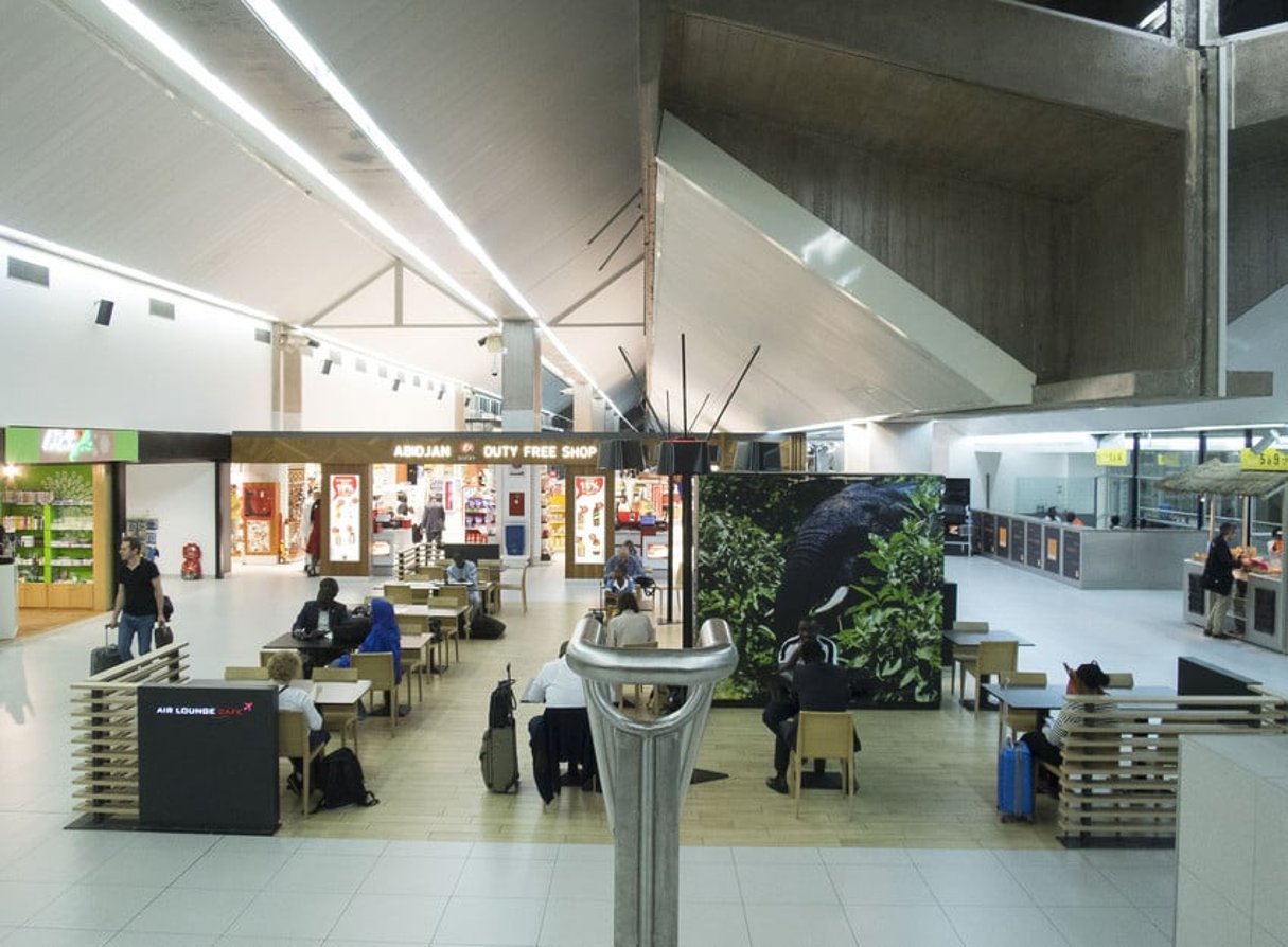 Aéroport d’Abidjan, Côte d’Ivoire. Mars 2016. © Jacques Torregano pour JA