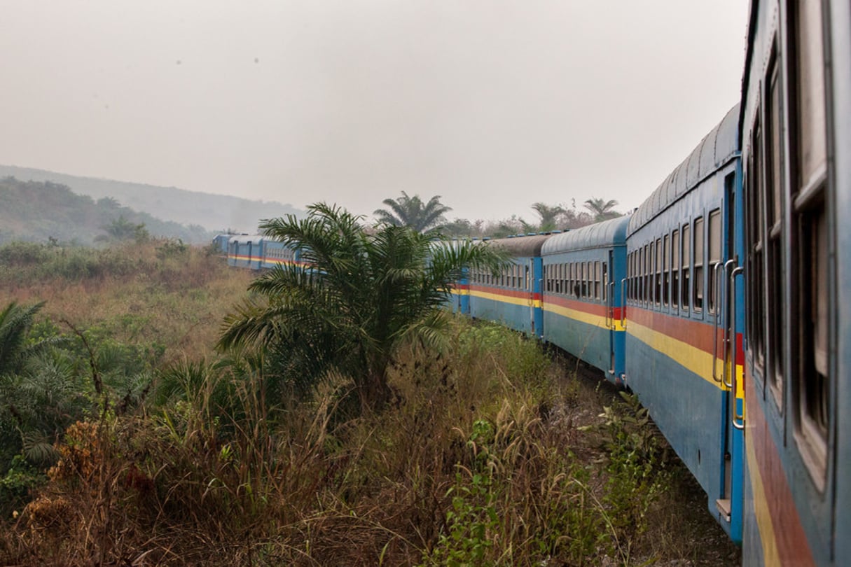 Le chemin de fer Matadi-Kinshasa le 25 juin 2016. © Gwenn Dubourthoumieu pour JA