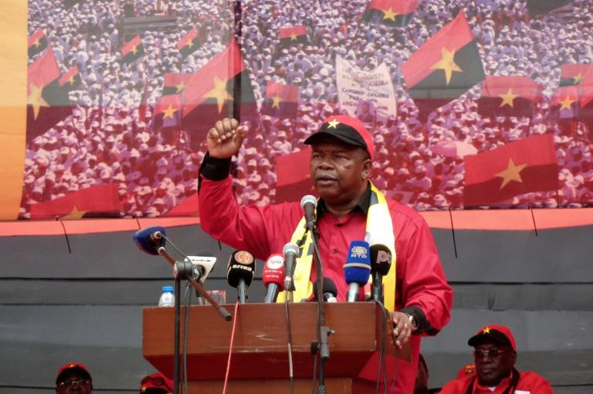 Le ministre angolais de la Défense Joao Lourenço, lors des célébrations pour le 60e anniversaire du du Mouvement populaire pour la libération de l’Angola (MPLA), le 10 décembre 2016 à Luanda. © AFP