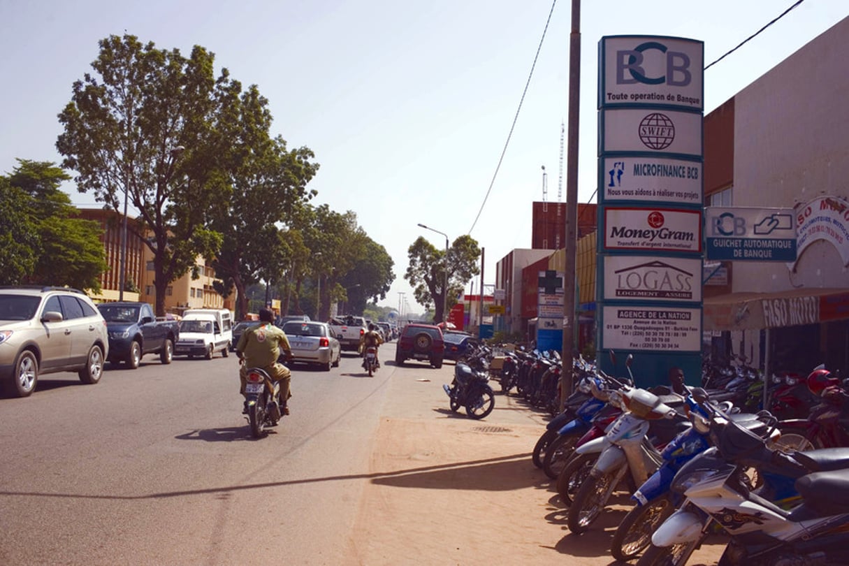 Bâtiment de la banque BCB. avenue de la nation. Ouagadougou. Burkina Faso. © Nyaba Leon Ouedraogo pour JA