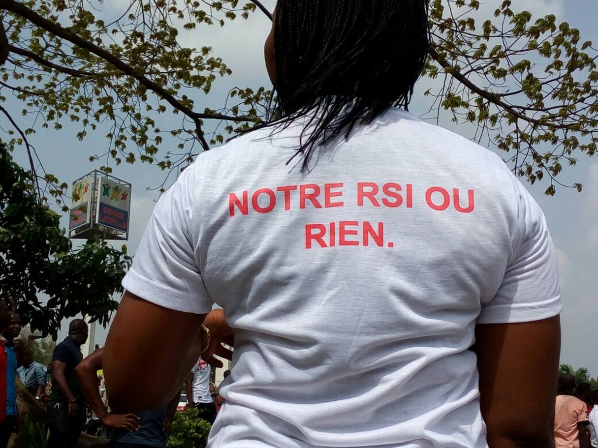 Lors d’une manifestation d’associations d’investisseurs lésés de l’agrobusiness, samedi 18 février, à Abidjan. © Siiabci.