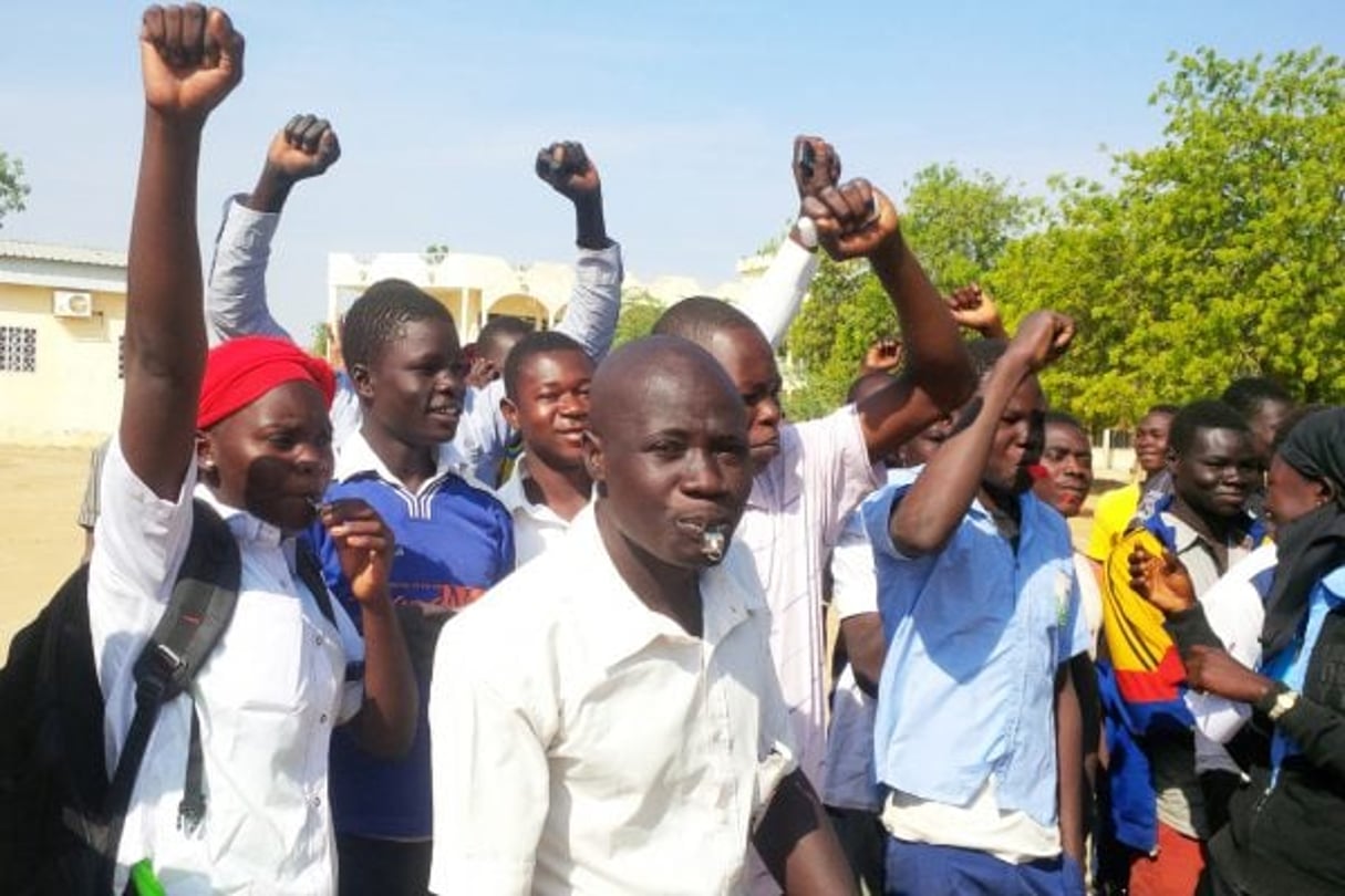 À N’Djamena, en décembre 2016, des étudiants réclament plus de moyens pour l’enseignement. © Stephen Jaffe/IMF Staff Photo