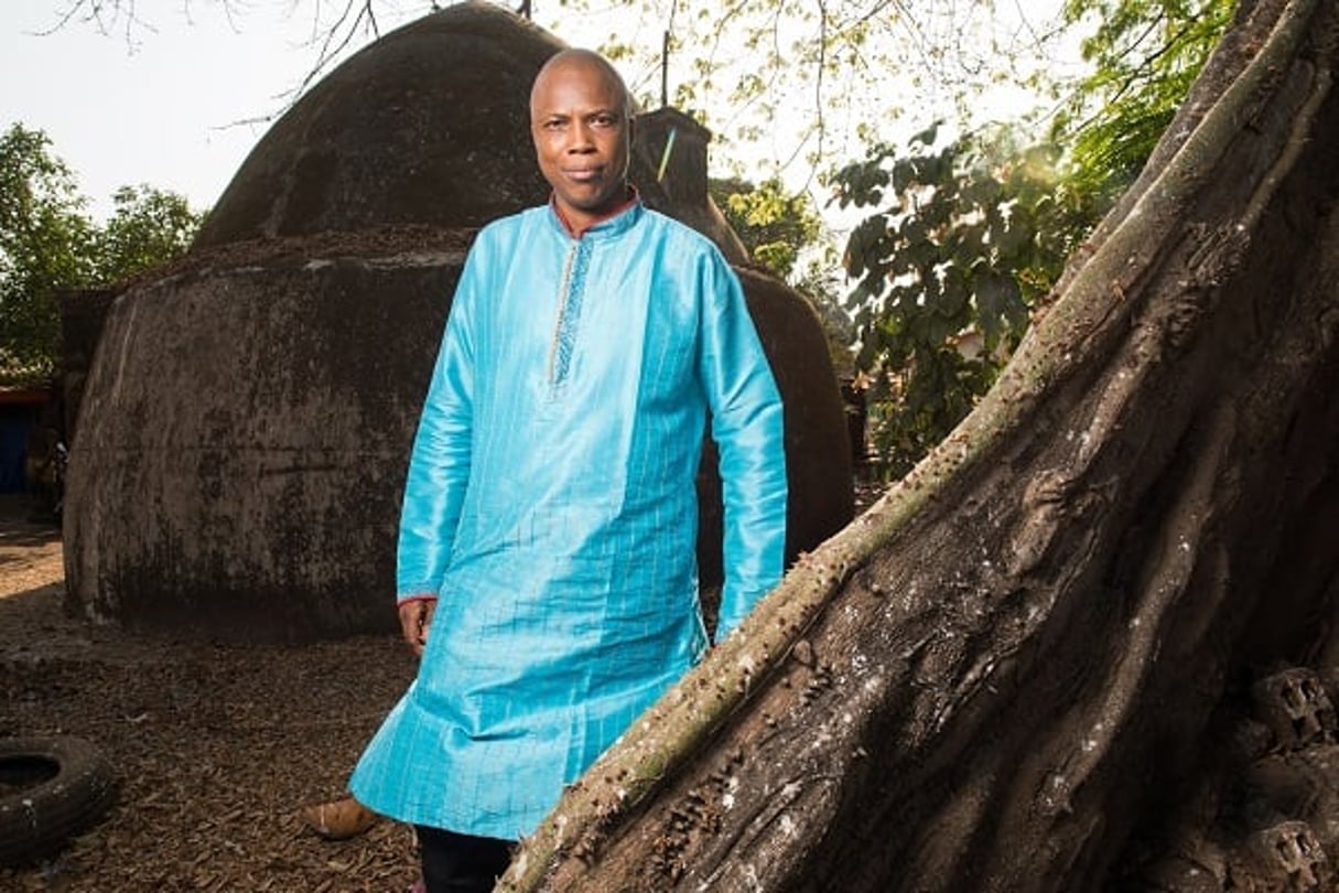 Siaka Barry, ancien ministre de la Culture, des Sports et du Patrimoine historique, à Conakry en janvier 2017. © Youri Lenquette/JA