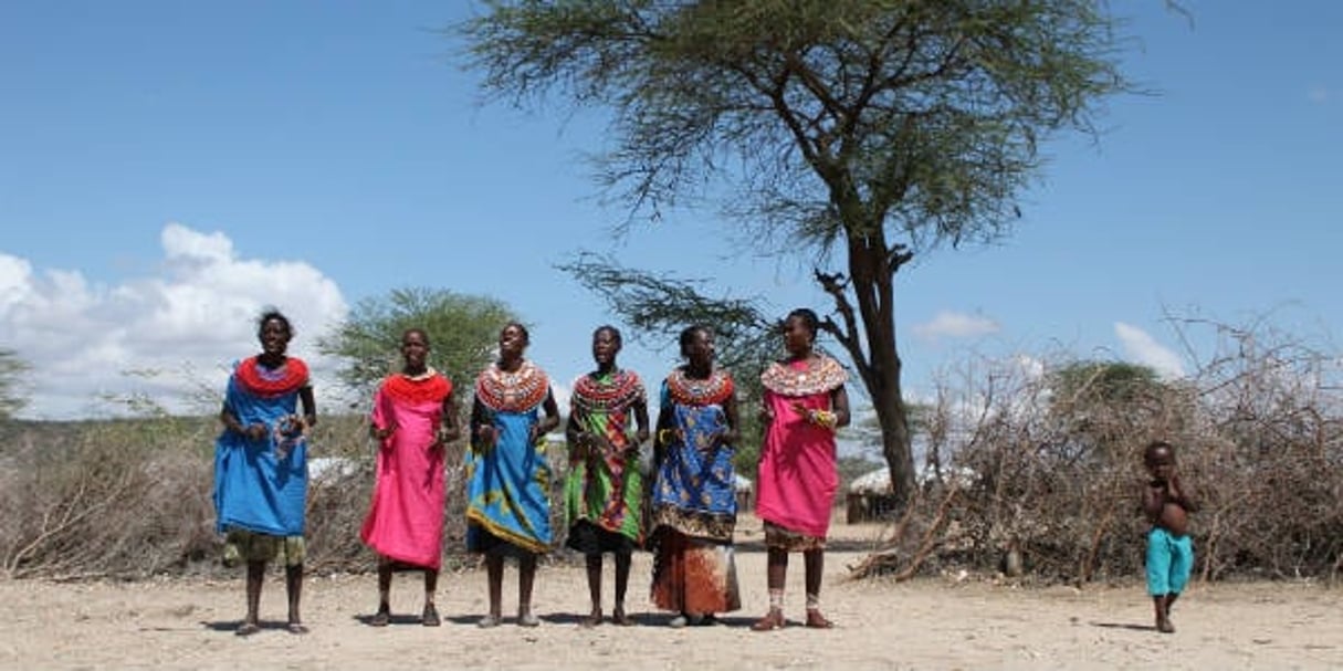 Danse traditionnelle d’accueil à Umoja. © Océane Lerouge pour J.A.