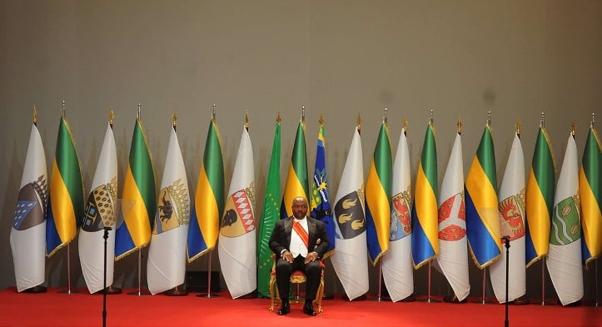 Le président gabonais Ali Bongo Ondimba lors de son investiture pour un second mandat de sept ans, à Libreville, le 27 septembre 2016. © Jeremi Mba/AP/SIPA