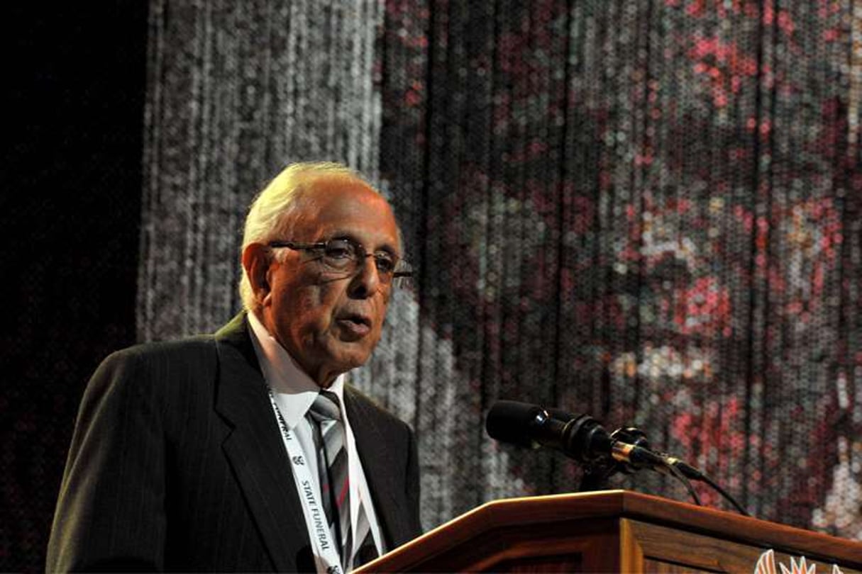 Le vétéran de la lutte anti-apartheid, Ahmed Kathrada, lors des funérailles de Nelson Mandela, le 15 décembre 2013, à Qunu, au Cap oriental (est), en Afrique du Sud. © Kopano_Tlape/AP/SIPA