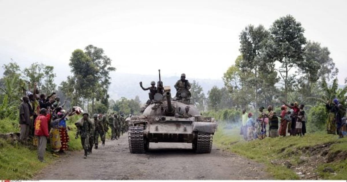 Des soldats de l’armée congolaise après la capture de rebelles du M23 à Goma, le 28 octobre 2013. © Joseph Kay/AP/SIPA