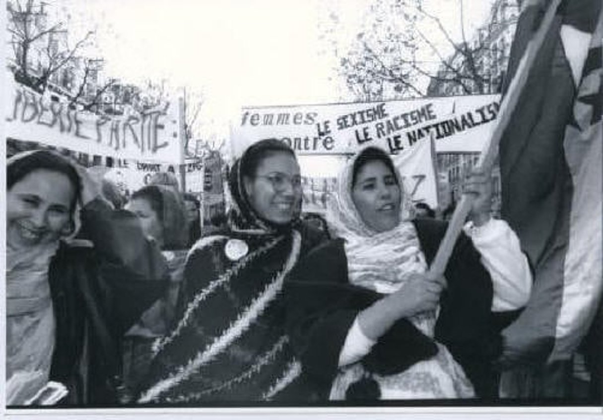 Une manifestation pour les droit des femmes à Paris en novembre 1995. © Alexiat/CC/wikipédia