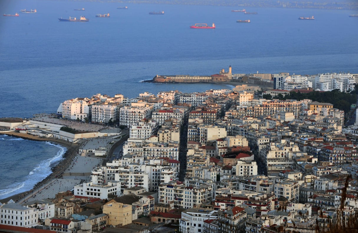 Le quartier de Bab El Oued, à Alger, avait été frappé en novembre 2001 par des inondations qui avaient causé plus de 1 000 morts. © Omar Sefouane pour JA