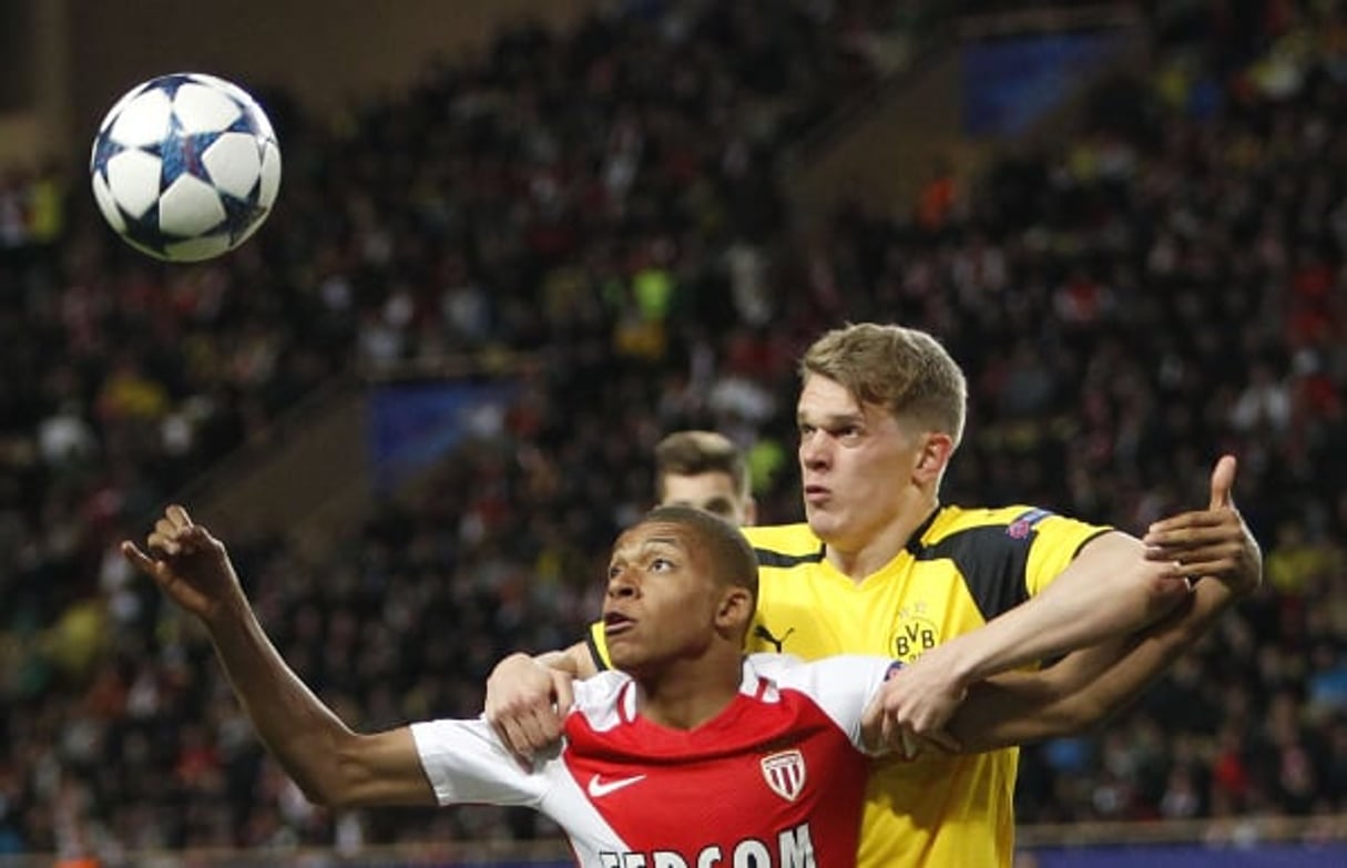 Kylian Mbappé évolue à Monaco. Ici au stade Louis II, à Monaco, le 1ç avril 2017. © Claude Paris/AP/SIPA