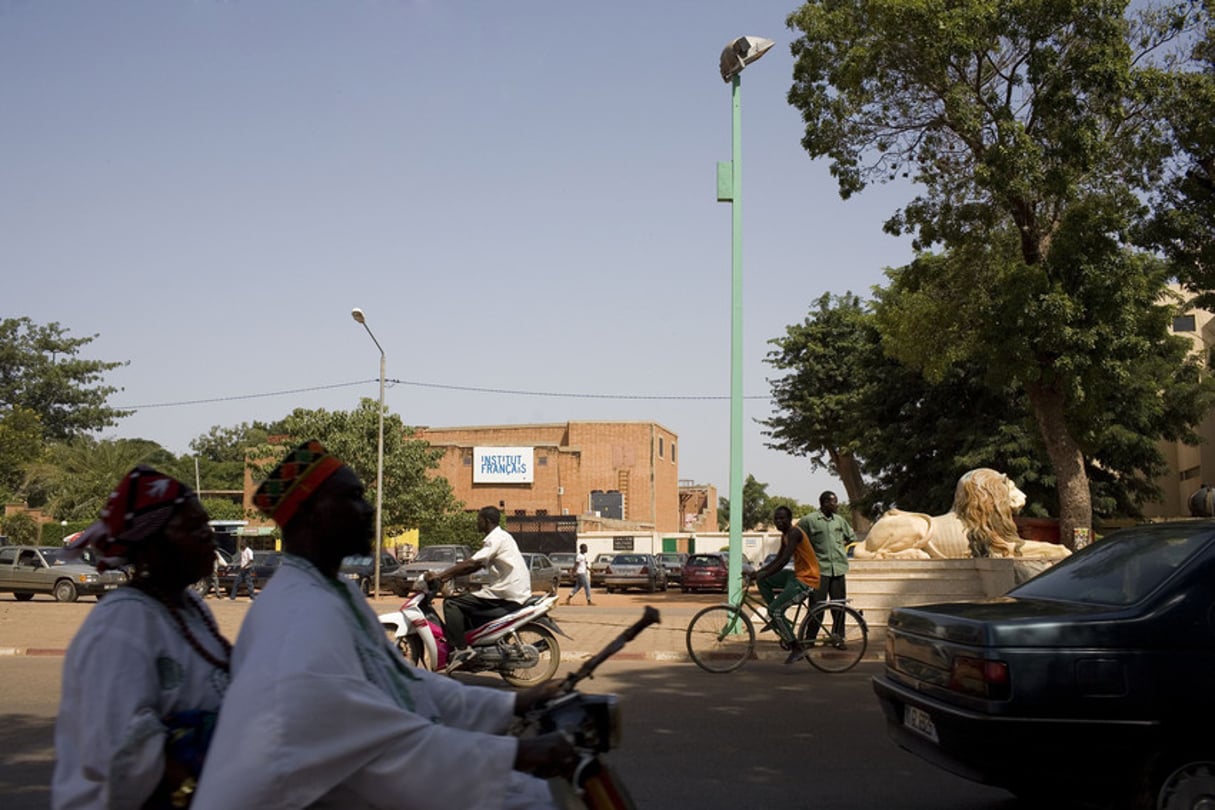 Avenue de la Nation, à Ouagadougou, Burkina Faso, en octobre 2012. © Nyaba Leon Ouedraogo pour JA