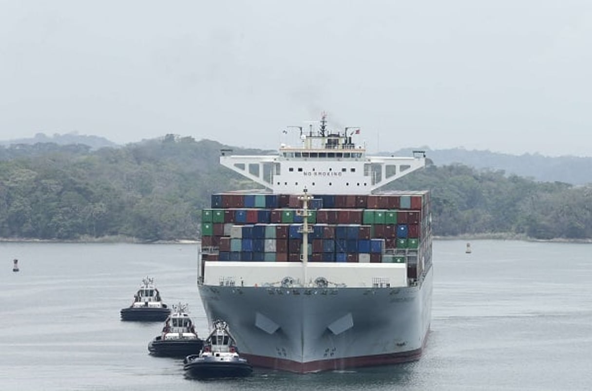 Un cargo à l’approche du Canal de Panama le 2 mai 2017. © Arnulfo Franco/AP/SIPA